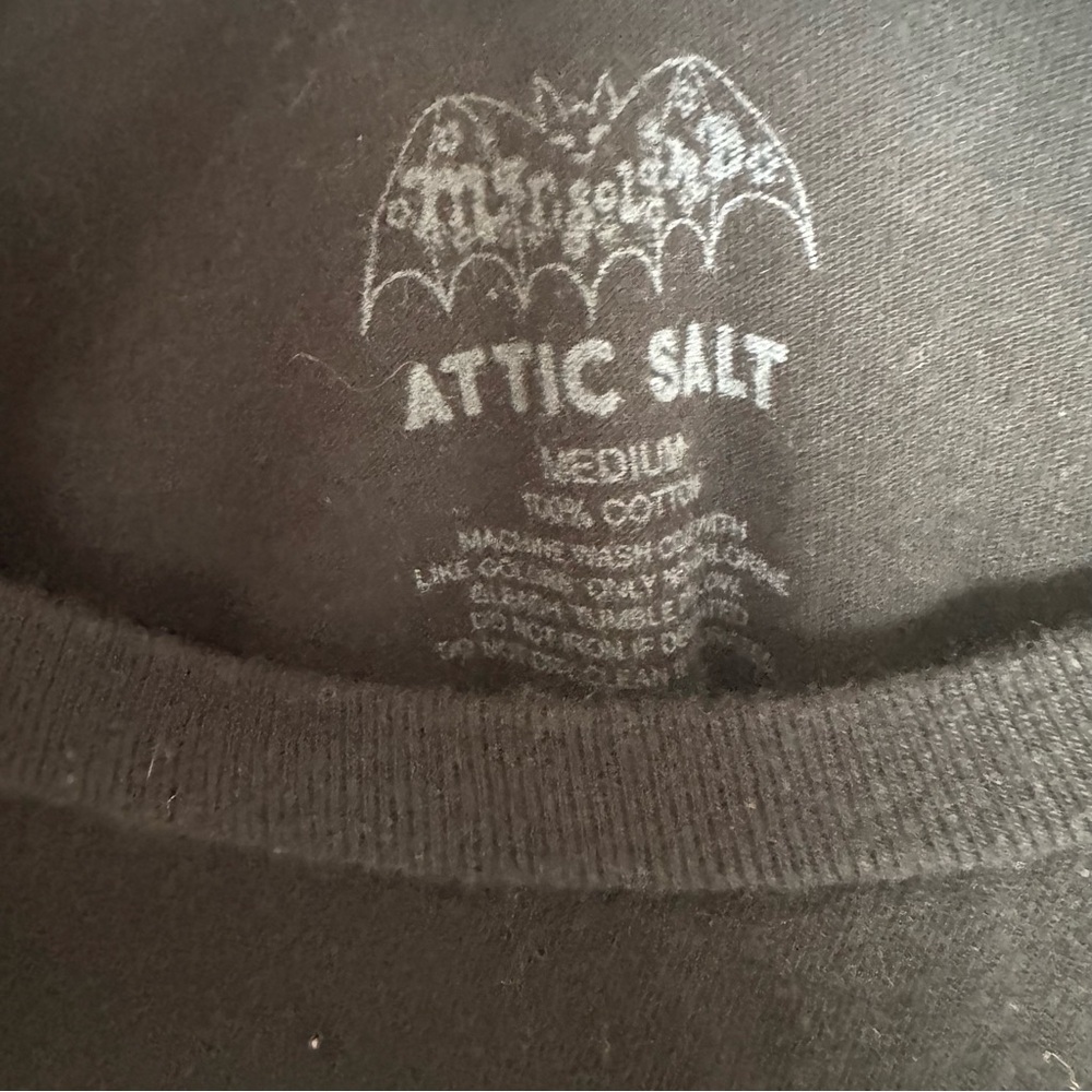 Attic Salt‎ ghost Ghoul cute Halloween Black Graphic Tee Spooky - Picture 3 of 4